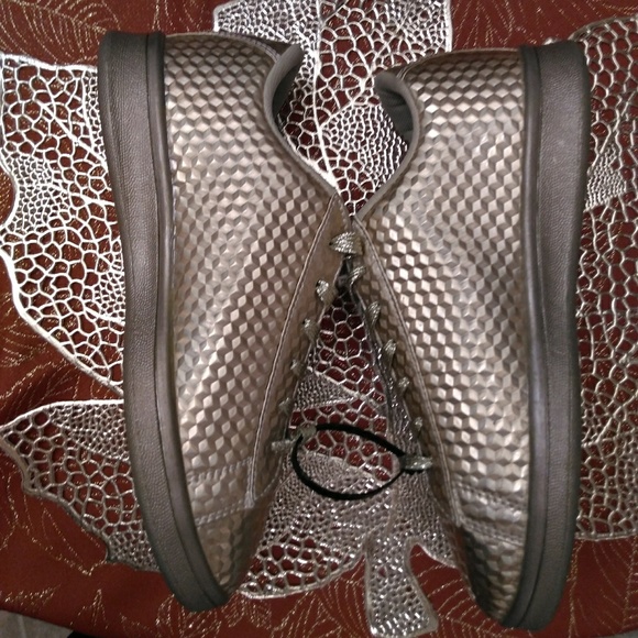 Gold Hot Kaleidoscope Sneakers - Picture 3 of 5